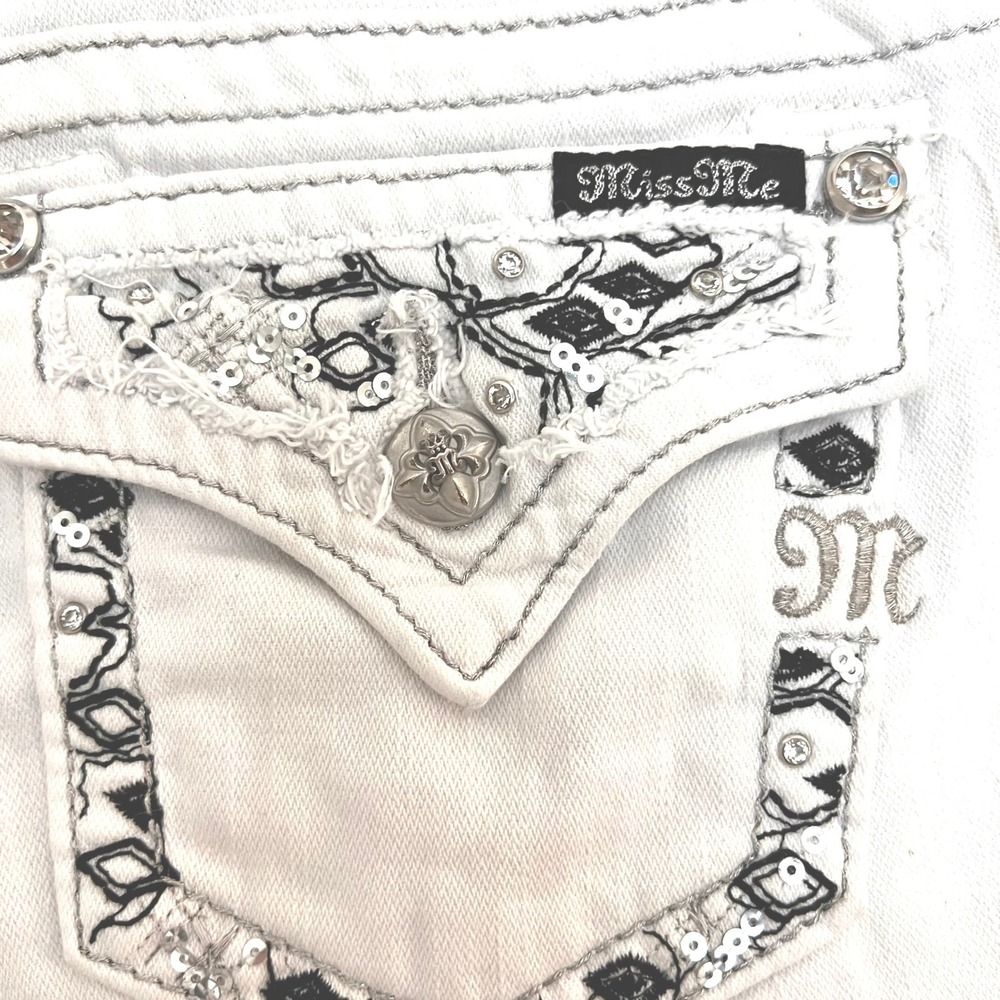 Miss Me Signature White Denim Shorts Embellished Sequin Flap Pocket Size 27 - Picture 3 of 11